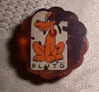 Pluto vorn